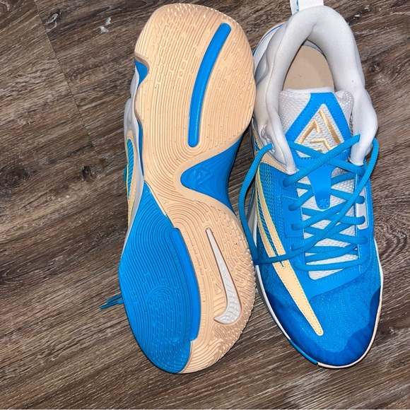 Nike Blue and Yellow Athletic Shoes - Picture 7 of 7